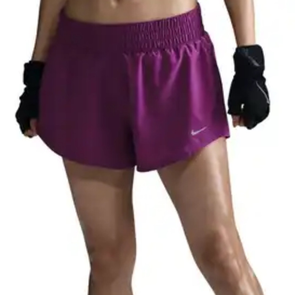 Nike Women's Vibrant Purple Athletic Shorts Size‎ XS